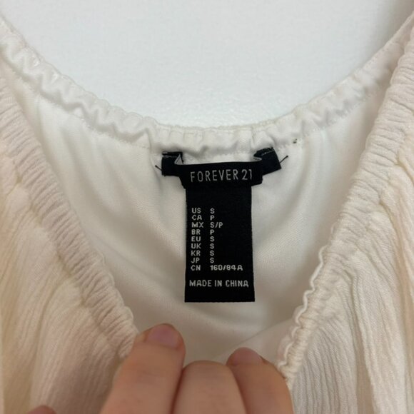 Forever 21 White Off The Shoulder Floral Embroidered Top - Picture 4 of 9